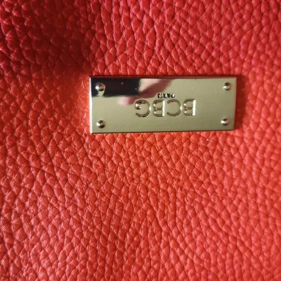 BCBG Paris reversible tote with crossbody bag - Picture 3 of 8